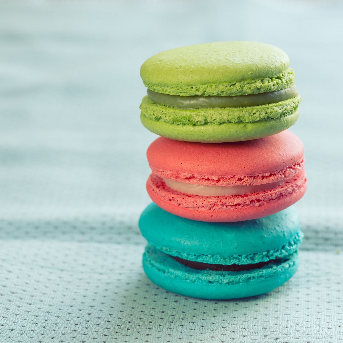 kolorados-macarons-adolescent-cuisine